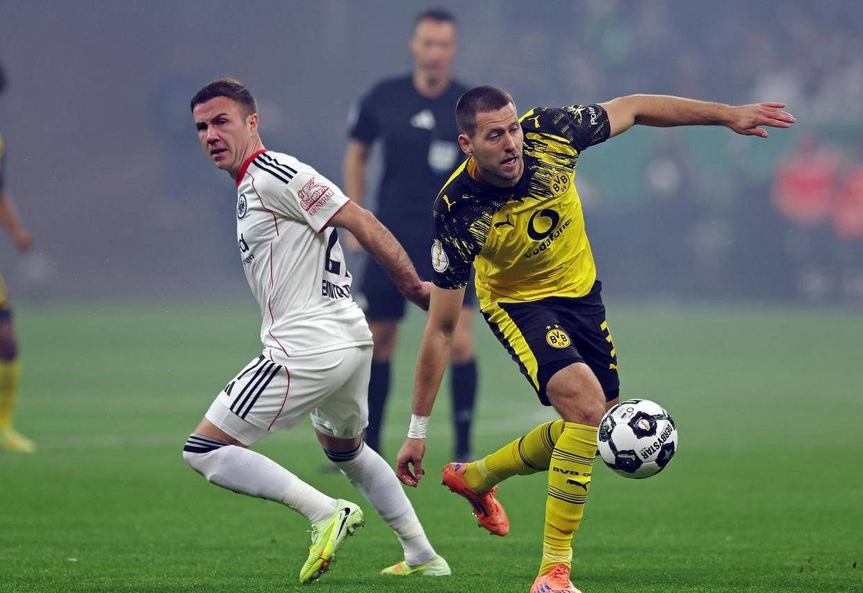 英超积分榜：曼城暂升二桑德兰仍高歌 纽卡超曼联红军