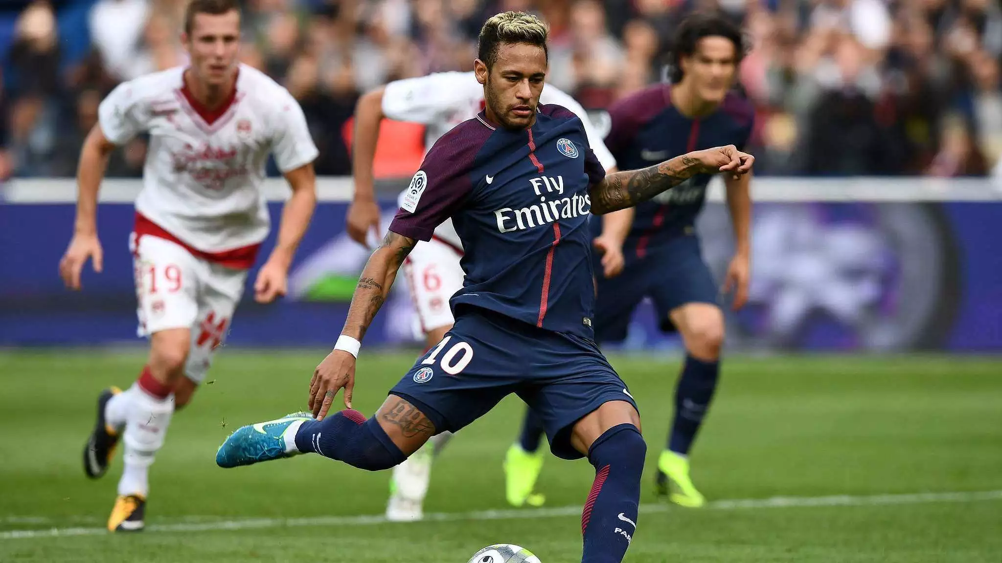 篮球勇士替补大前锋表现惊艳