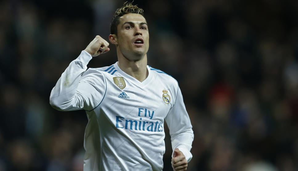 篮球湖人客场取胜，球迷直呼不容易