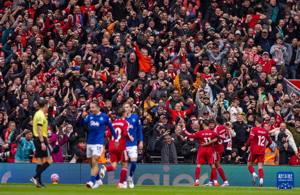 环足奖年度最佳前锋最终8人候选：登贝莱、亚马尔、姆巴佩在列