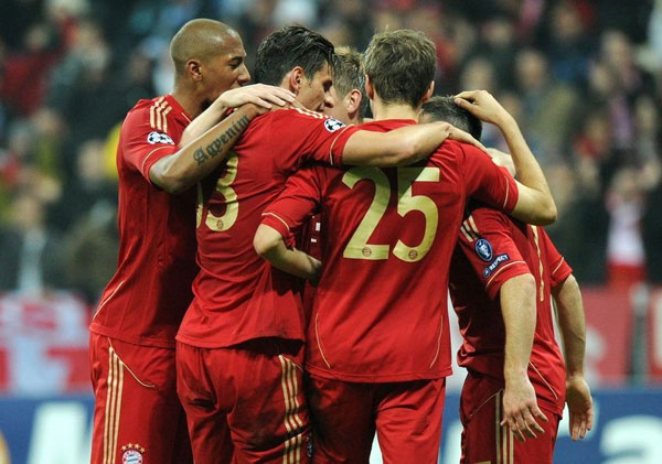 38岁梅西依旧掌控比赛，用瞬间决定胜负，展现非凡实力。