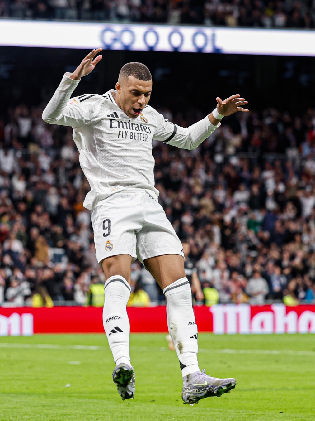 普利西奇替补双响，美国球员第三人